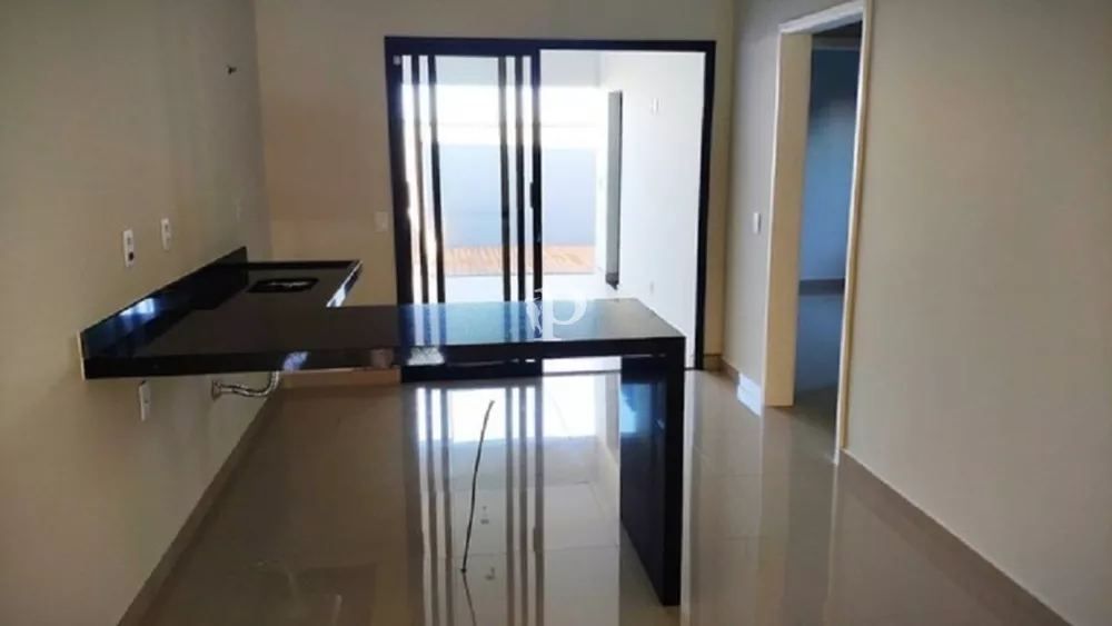 Casa à venda com 2 quartos, 200m² - Foto 11