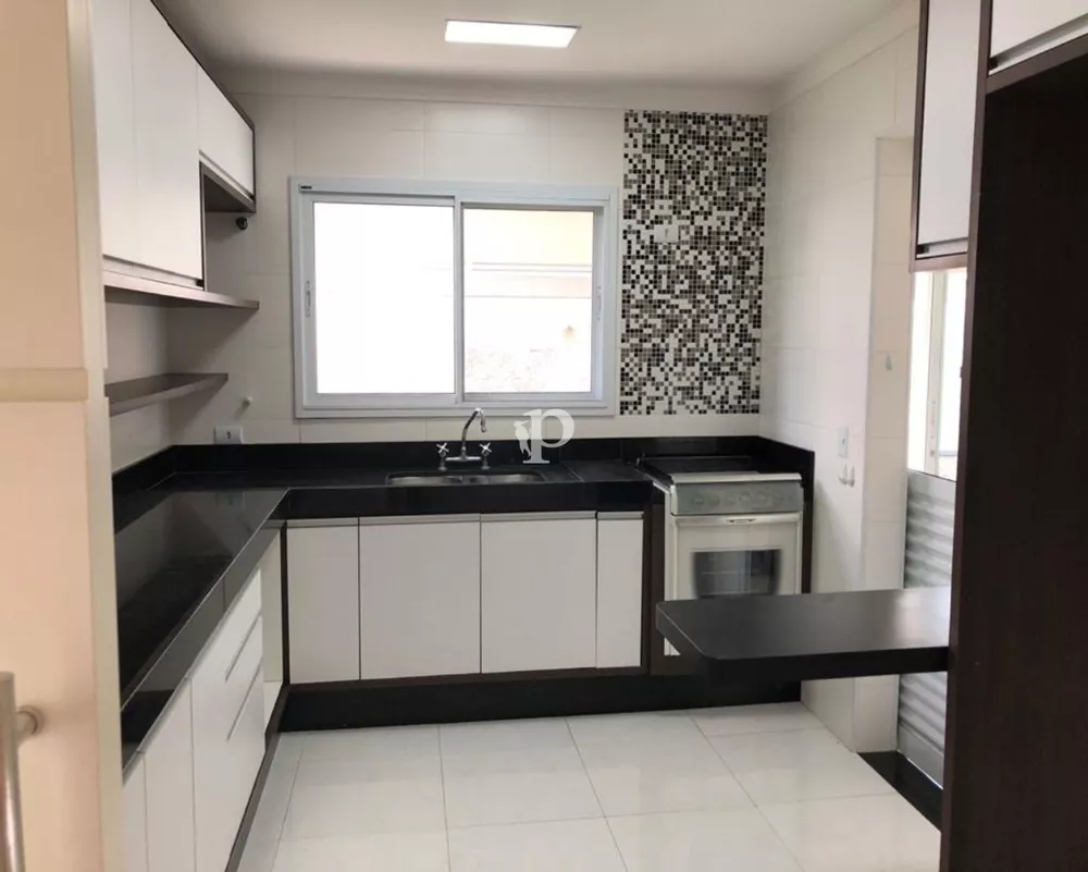 Casa à venda com 3 quartos, 305m² - Foto 11