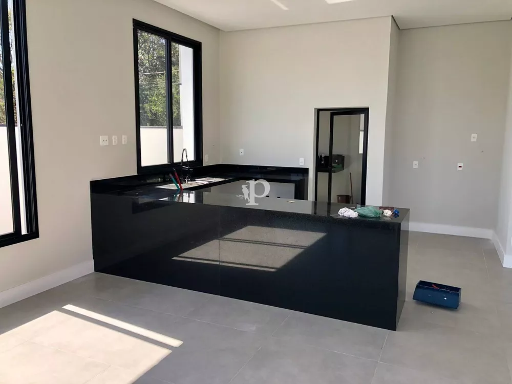 Casa à venda com 4 quartos, 411m² - Foto 3