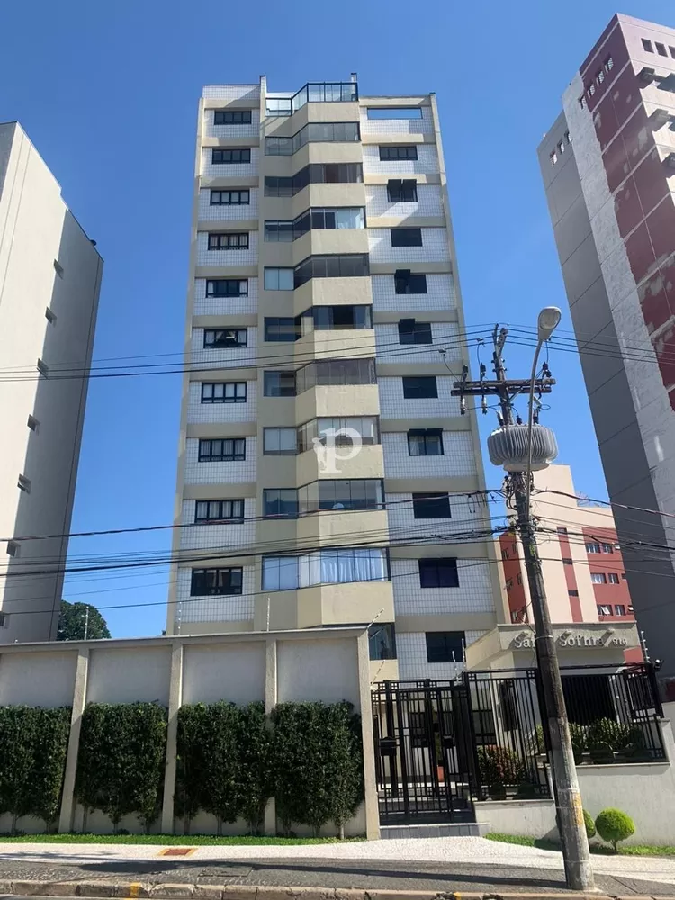 Apartamento à venda com 3 quartos, 145m² - Foto 1