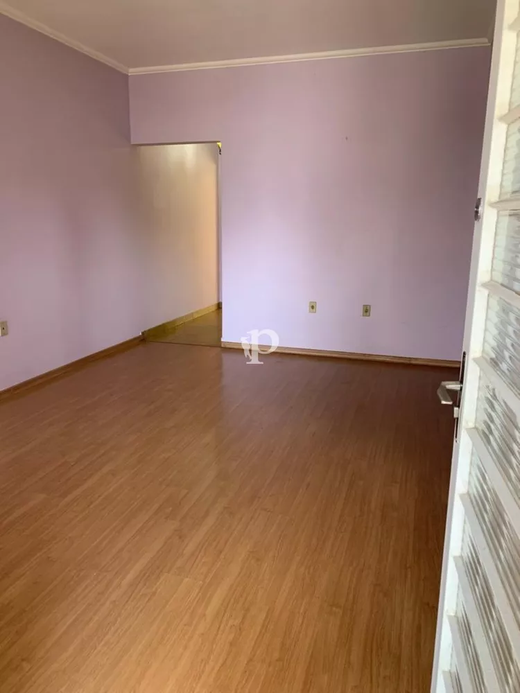 Casa à venda com 3 quartos, 183m² - Foto 2