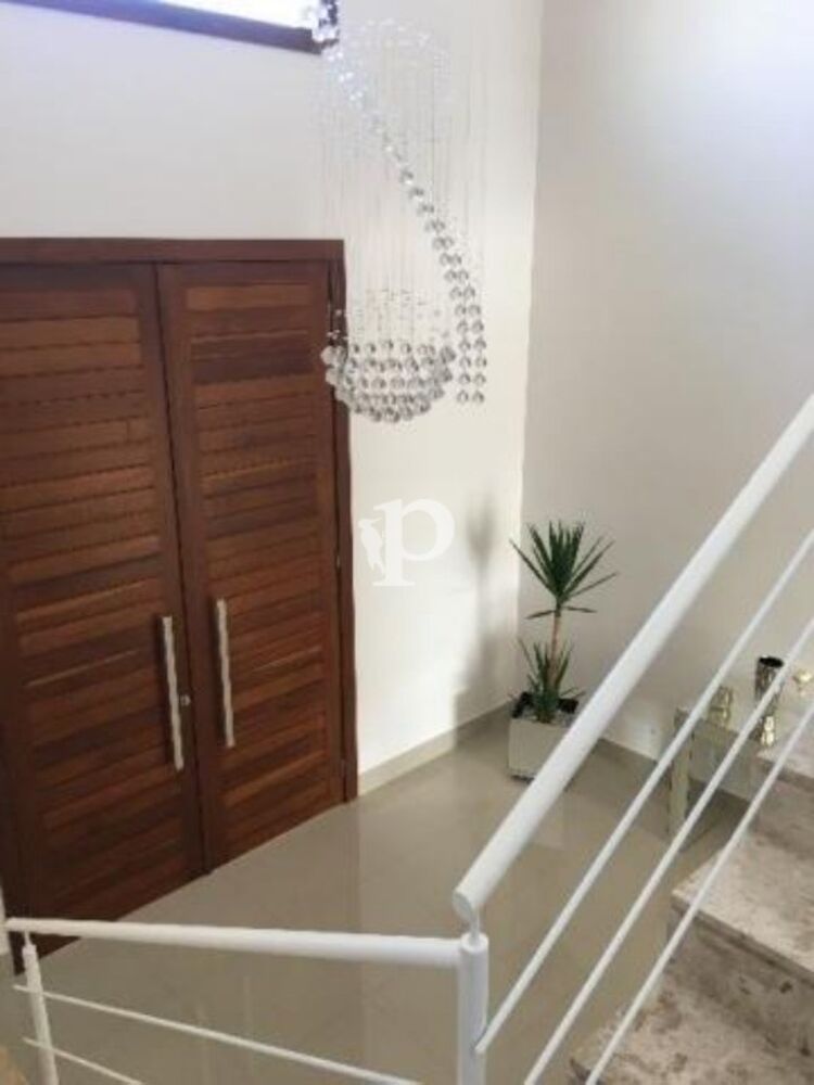 Casa à venda com 4 quartos - Foto 2