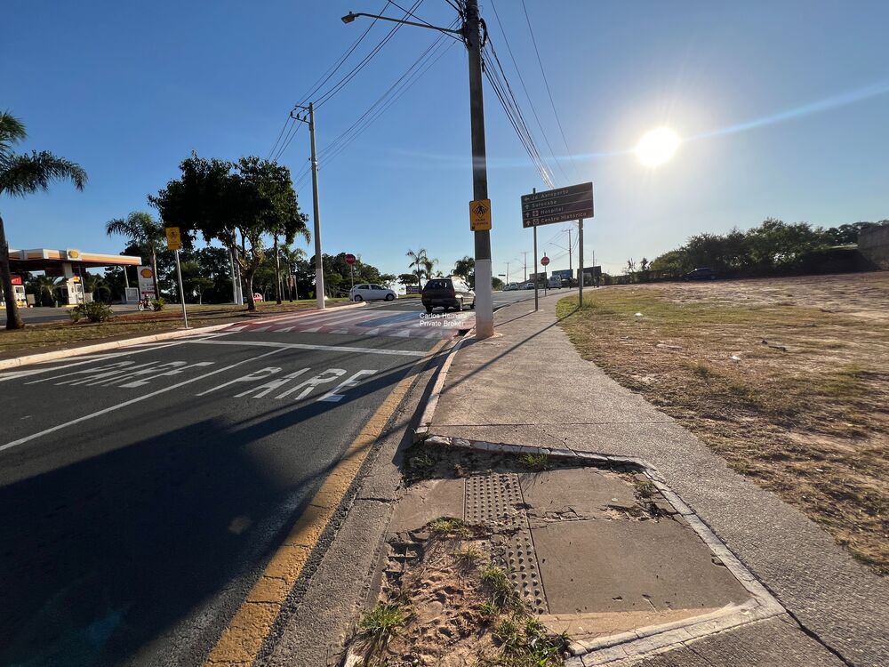Loteamento e Condomínio, 1600 m² - Foto 1