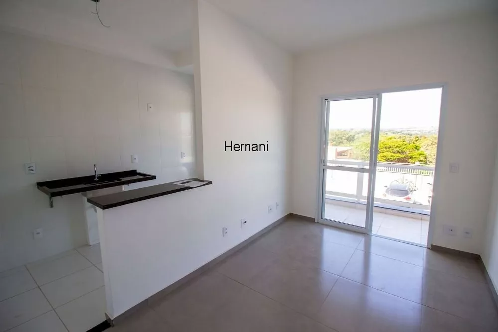 Apartamento à venda com 2 quartos, 65m² - Foto 1