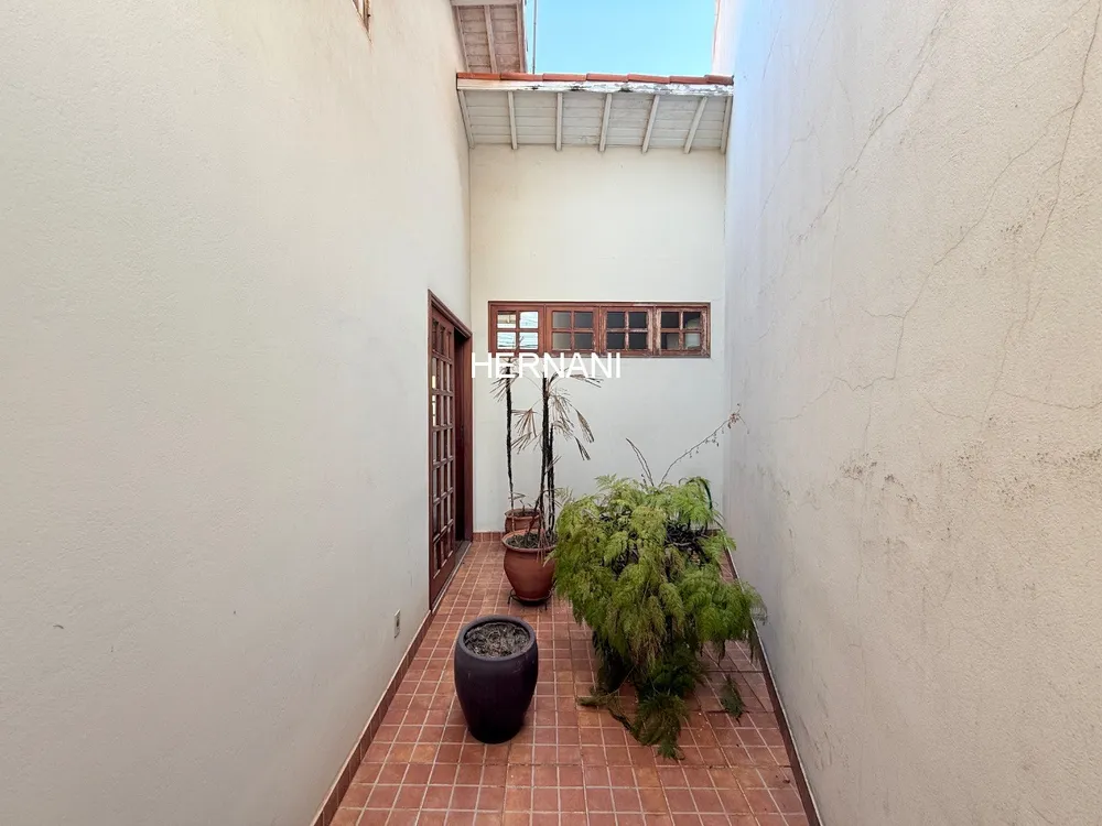 Casa, 3 quartos, 231 m² - Foto 2