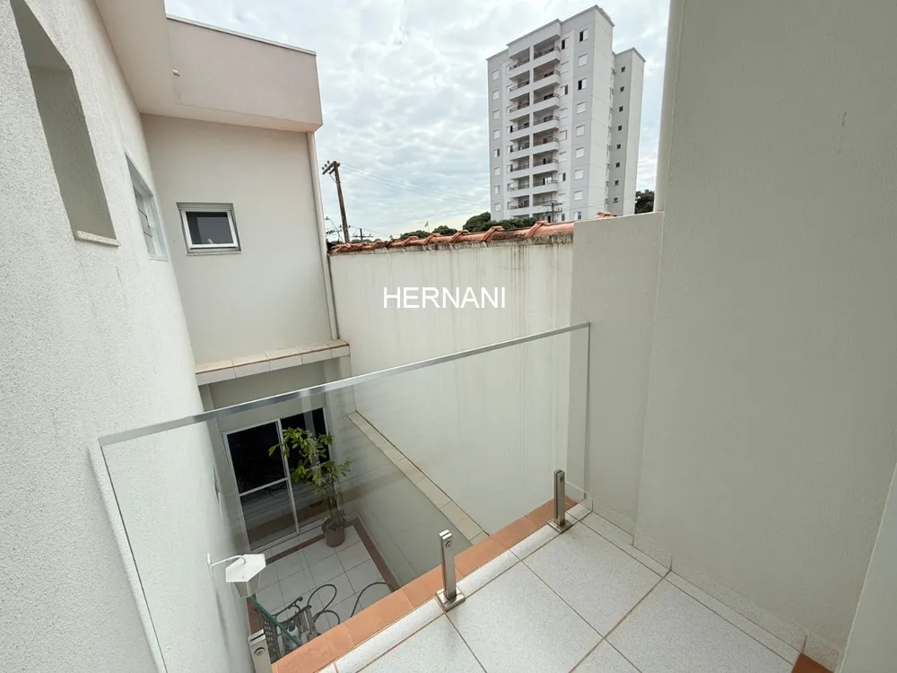 Casa, 4 quartos, 151 m² - Foto 3