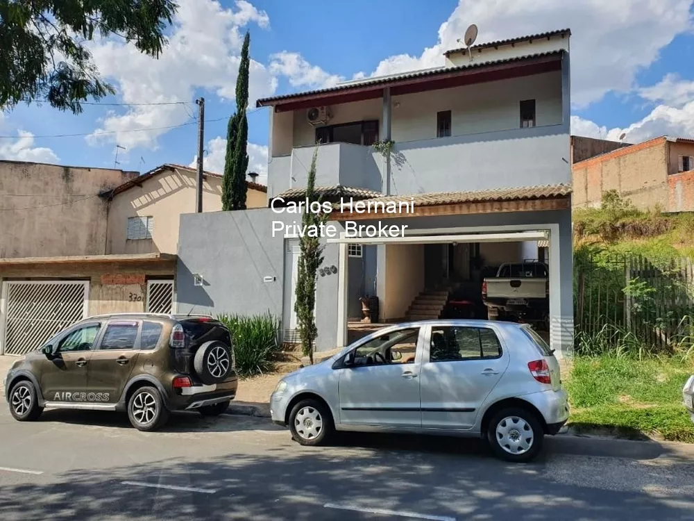 Casa à venda com 3 quartos, 278m² - Foto 1