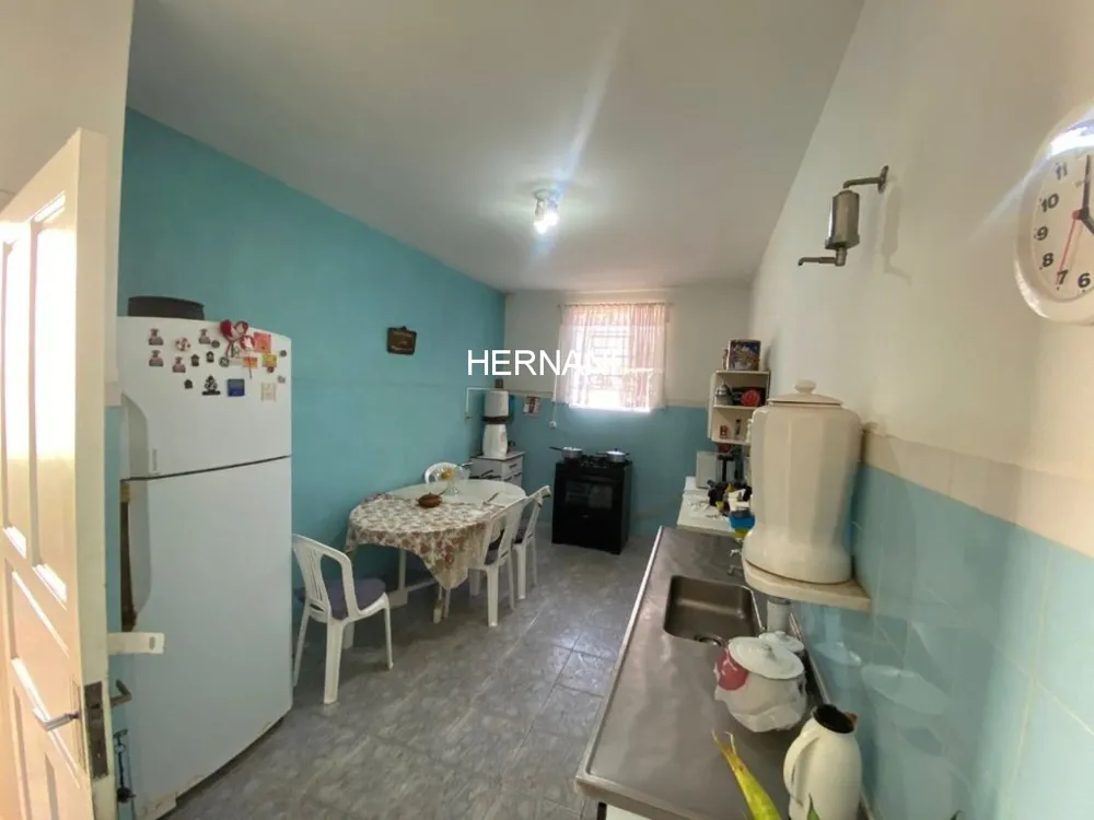 Casa, 3 quartos, 248 m² - Foto 4