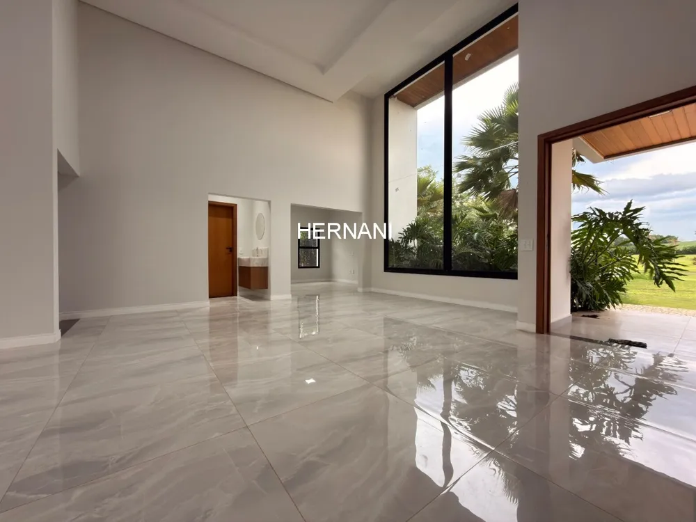 Casa, 4 quartos, 1000 m² - Foto 1
