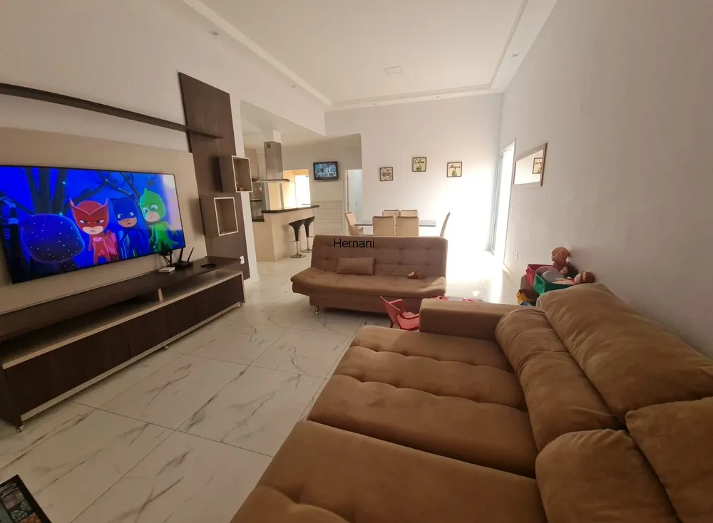 Casa, 4 quartos, 182 m² - Foto 1