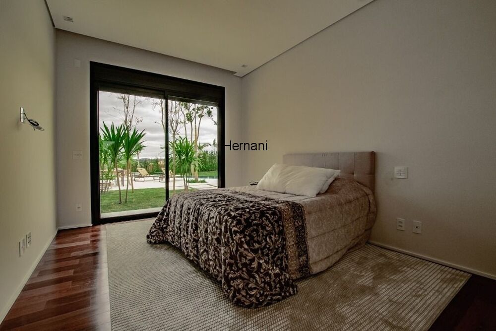 Casa, 6 quartos, 2735 m² - Foto 4