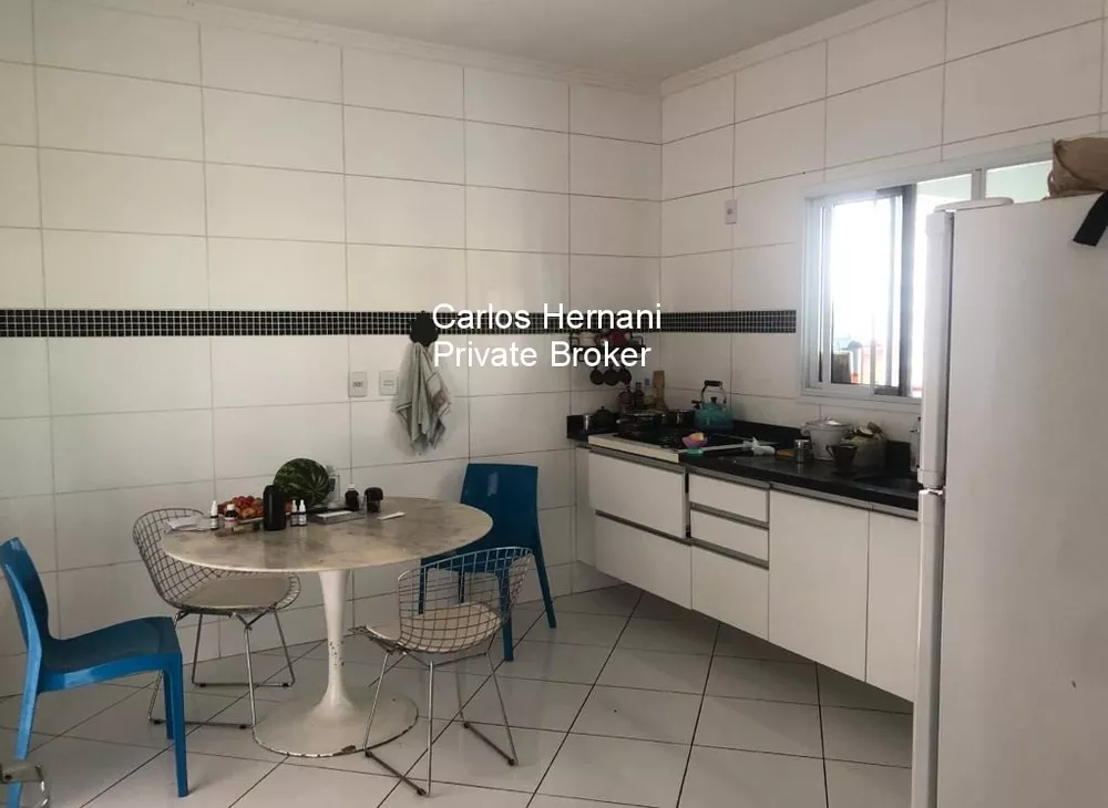 Casa à venda com 3 quartos, 1000m² - Foto 7