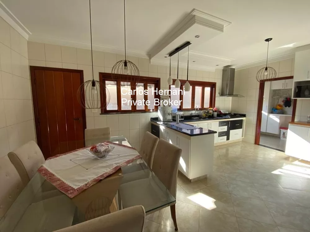 Casa à venda com 3 quartos, 279m² - Foto 3