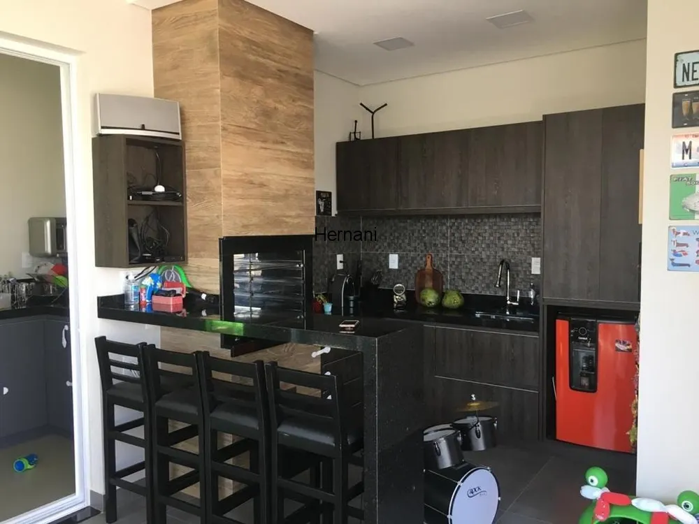 Casa, 3 quartos, 301 m² - Foto 2