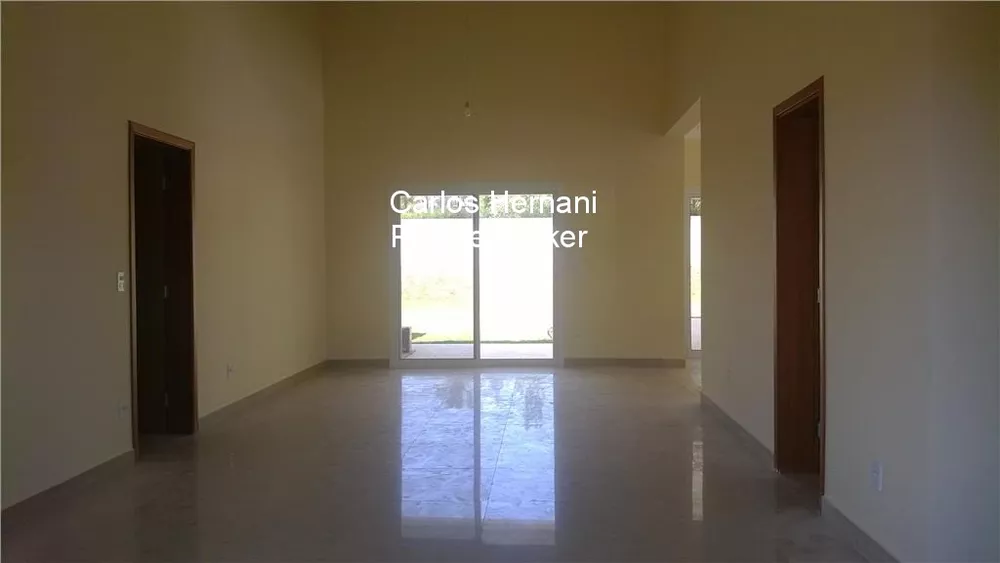 Casa à venda com 3 quartos, 800m² - Foto 7