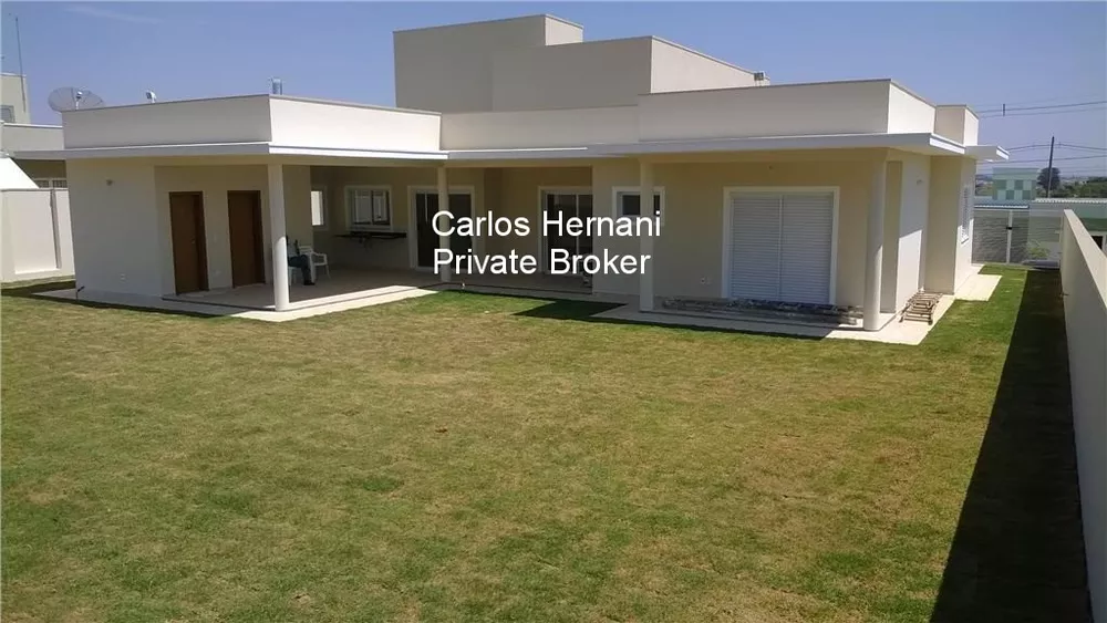 Casa à venda com 3 quartos, 800m² - Foto 1