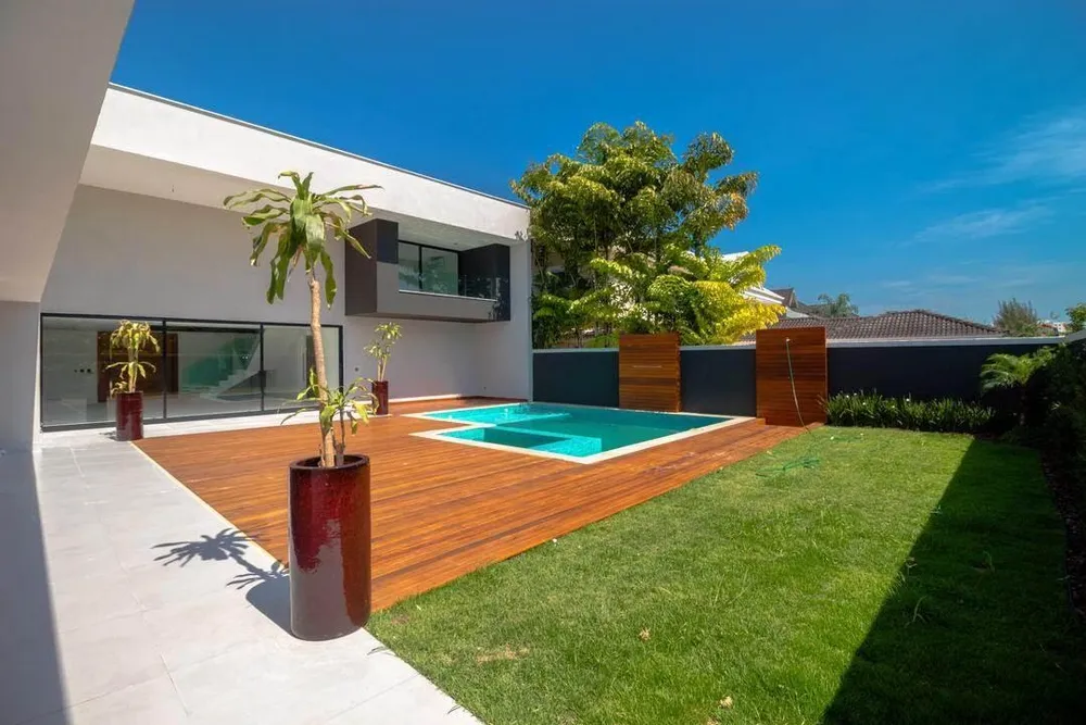Casa, 4 quartos, 620 m² - Foto 1