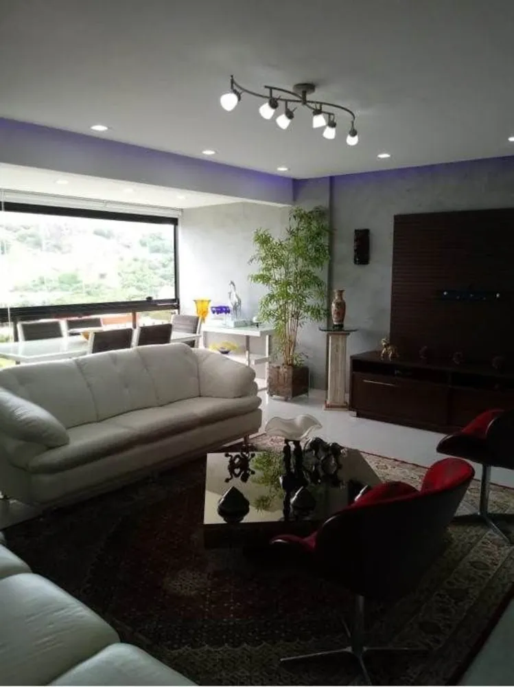 Cobertura, 3 quartos, 204 m² - Foto 4