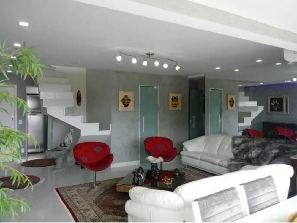 Cobertura, 3 quartos, 204 m² - Foto 1