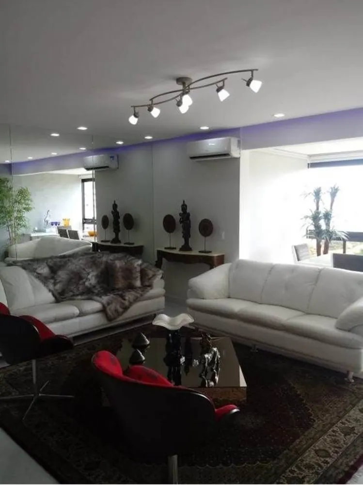 Cobertura, 3 quartos, 204 m² - Foto 2