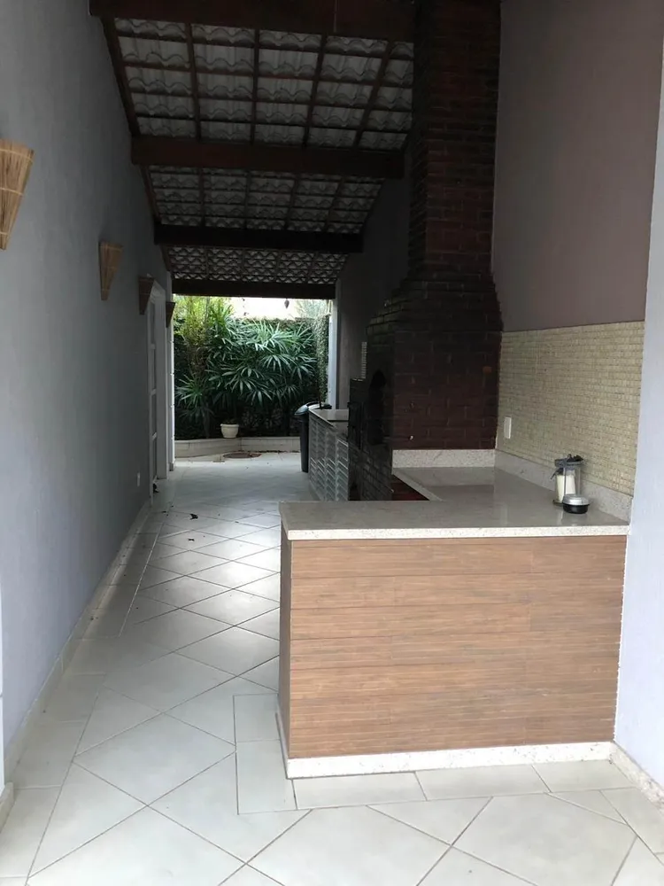 Casa, 4 quartos, 270 m² - Foto 1