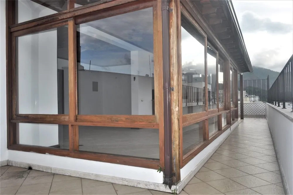 Cobertura, 3 quartos, 260 m² - Foto 2