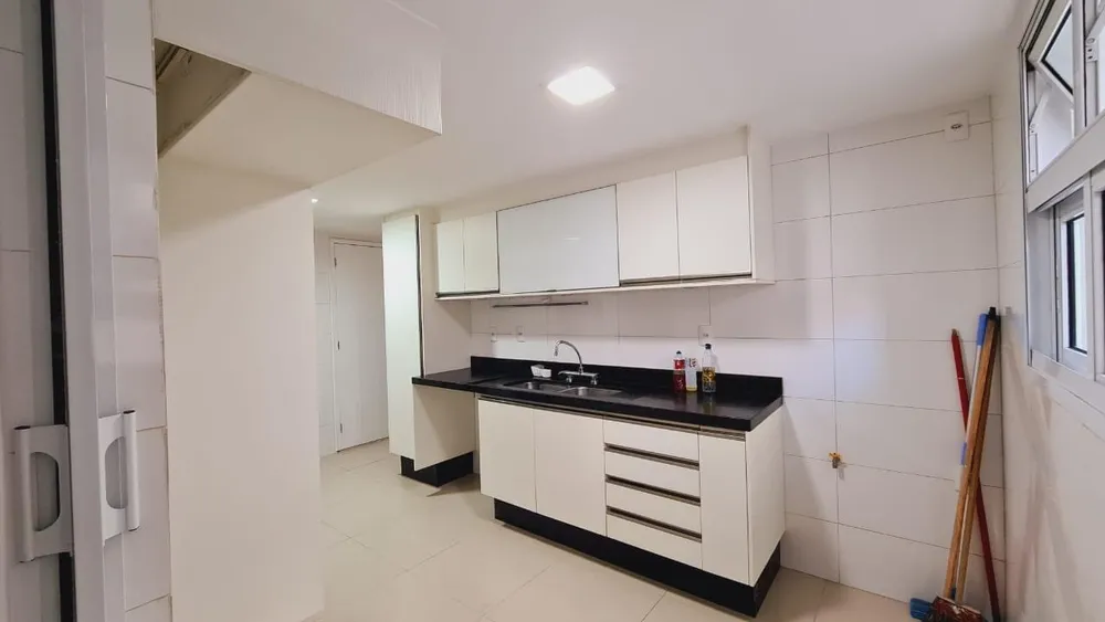 Apartamento, 3 quartos, 220 m² - Foto 6