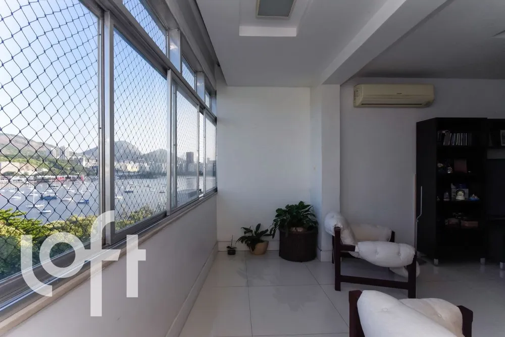 Apartamento, 3 quartos, 170 m² - Foto 2