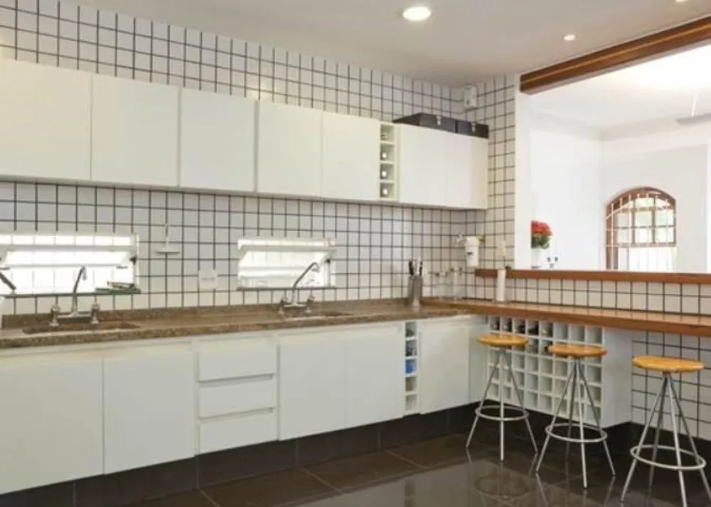 Casa, 3 quartos, 300 m² - Foto 1