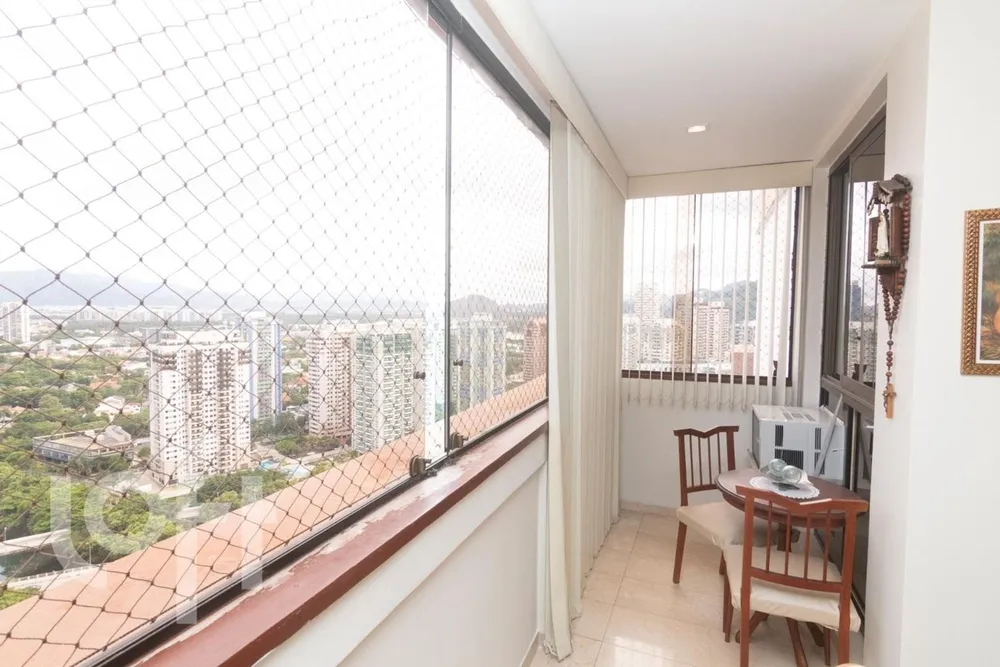 Cobertura, 3 quartos, 240 m² - Foto 2