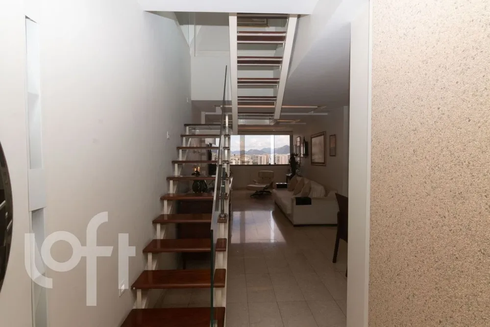 Cobertura, 3 quartos, 240 m² - Foto 3