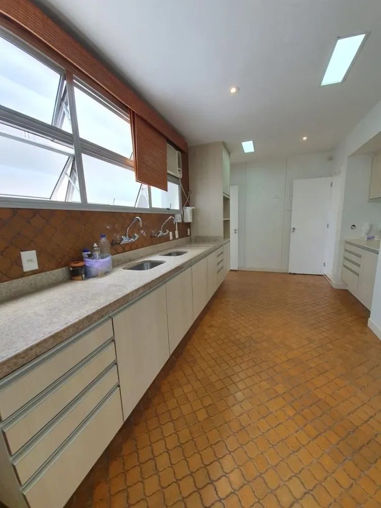 Cobertura, 3 quartos, 275 m² - Foto 4