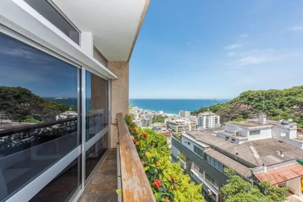 Apartamento, 3 quartos, 209 m² - Foto 1