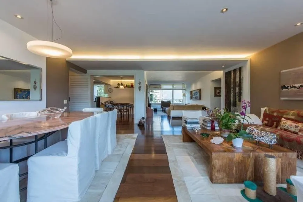 Apartamento, 3 quartos, 209 m² - Foto 2