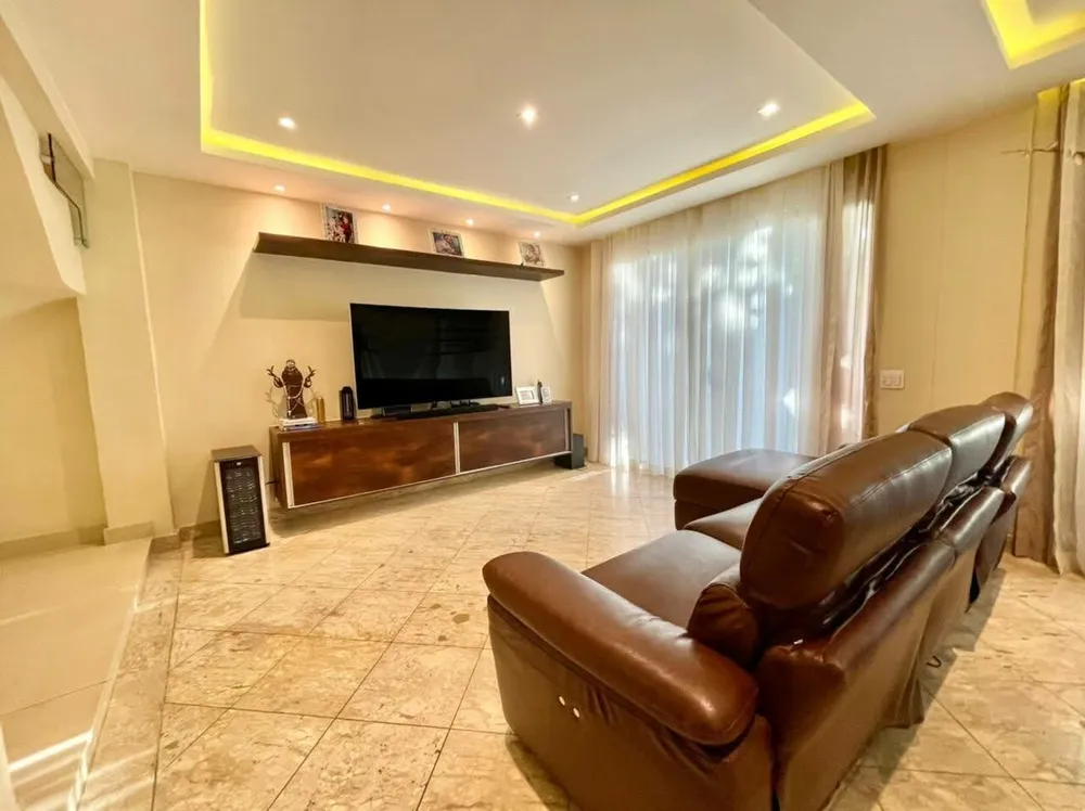 Casa, 4 quartos, 250 m² - Foto 13