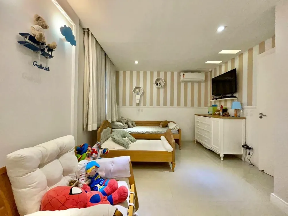 Casa, 4 quartos, 250 m² - Foto 14