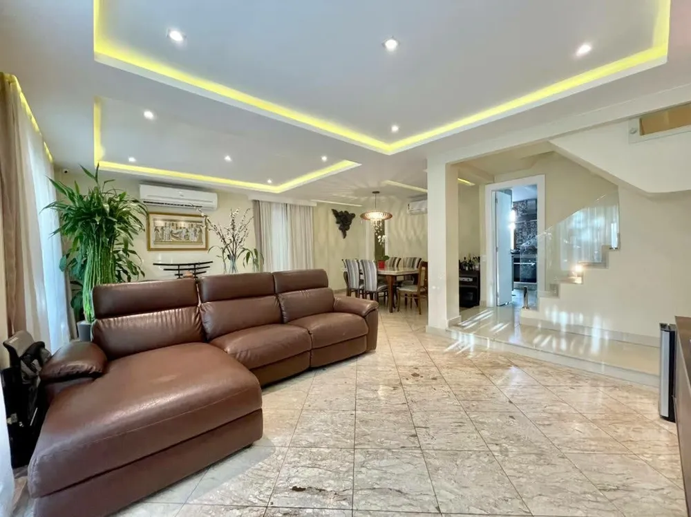 Casa, 4 quartos, 250 m² - Foto 12
