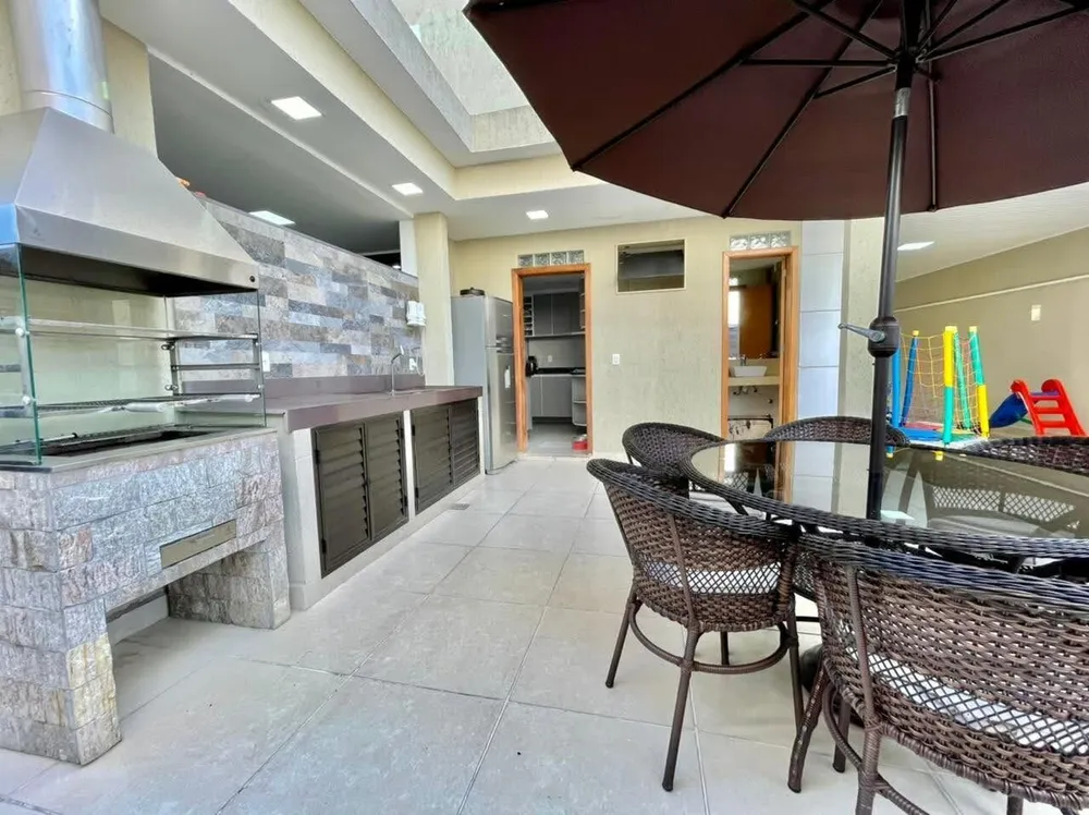 Casa, 4 quartos, 250 m² - Foto 2