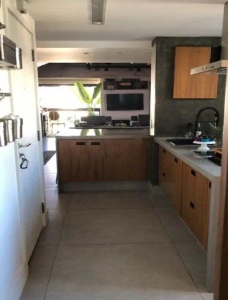 Cobertura, 3 quartos, 263 m² - Foto 4