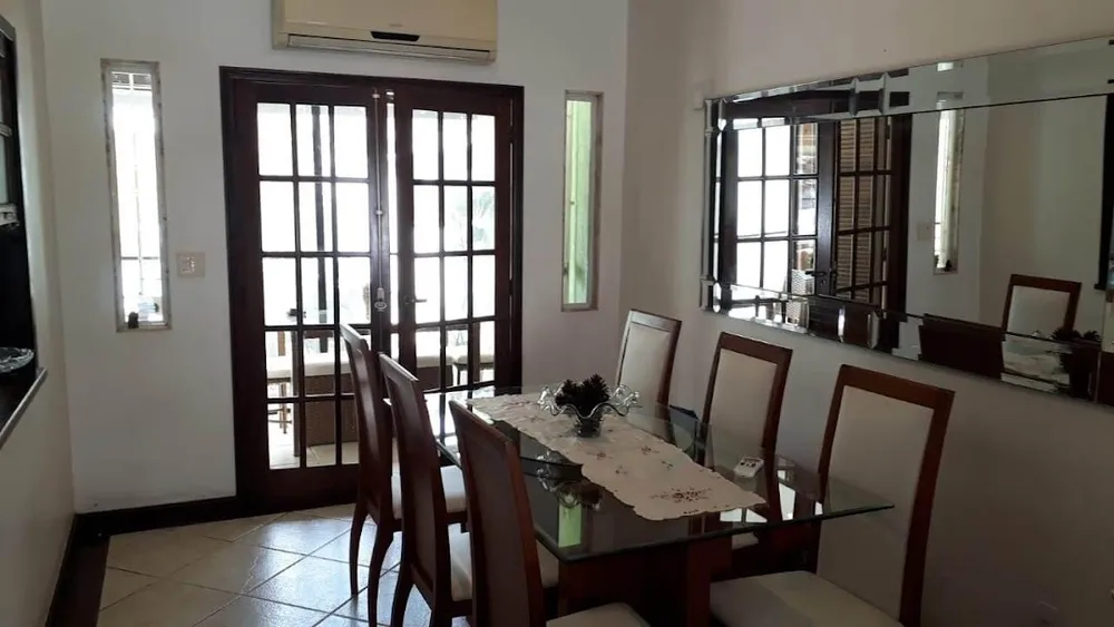 Casa, 3 quartos, 209 m² - Foto 2