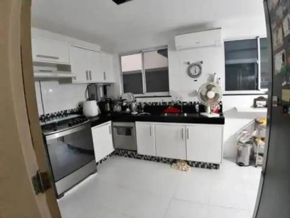 Casa, 3 quartos, 320 m² - Foto 13