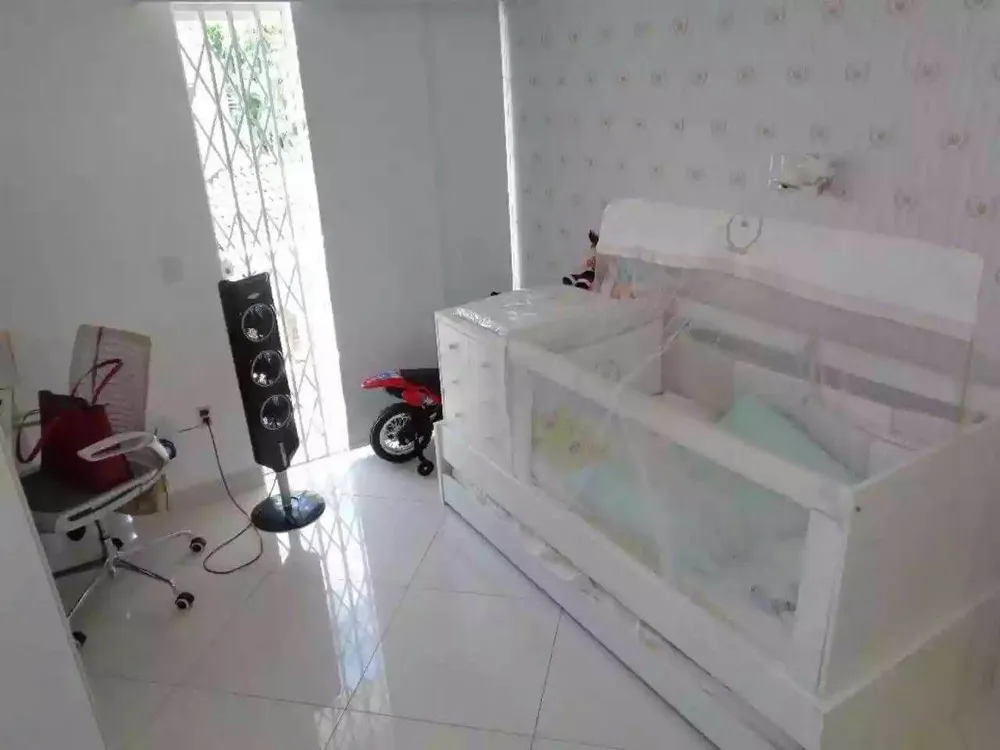 Casa, 3 quartos, 242 m² - Foto 11
