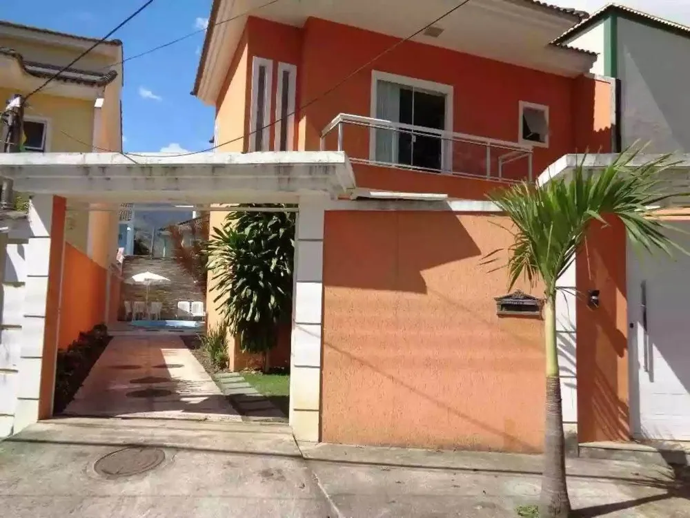 Casa, 3 quartos, 242 m² - Foto 1