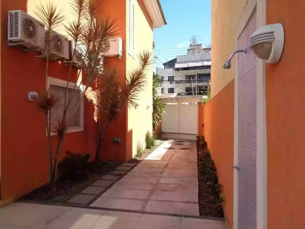 Casa, 3 quartos, 242 m² - Foto 17