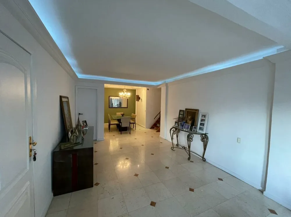 Cobertura, 4 quartos, 242 m² - Foto 2