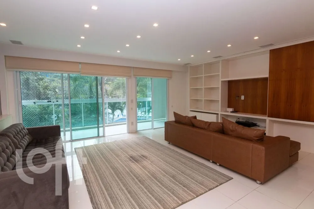 Apartamento, 3 quartos, 161 m² - Foto 1