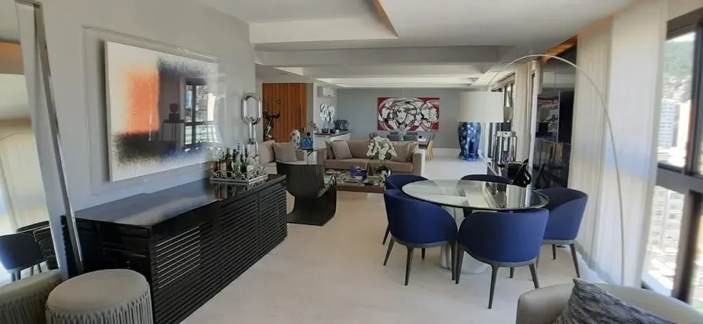 Apartamento, 3 quartos, 250 m² - Foto 2