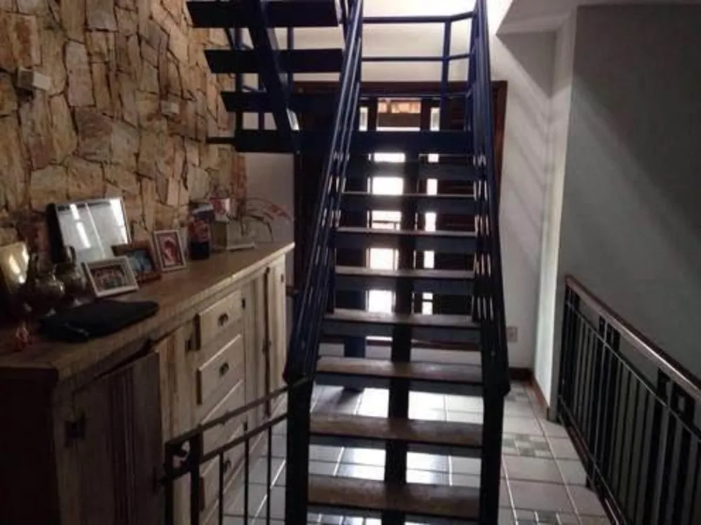 Casa, 4 quartos, 250 m² - Foto 19