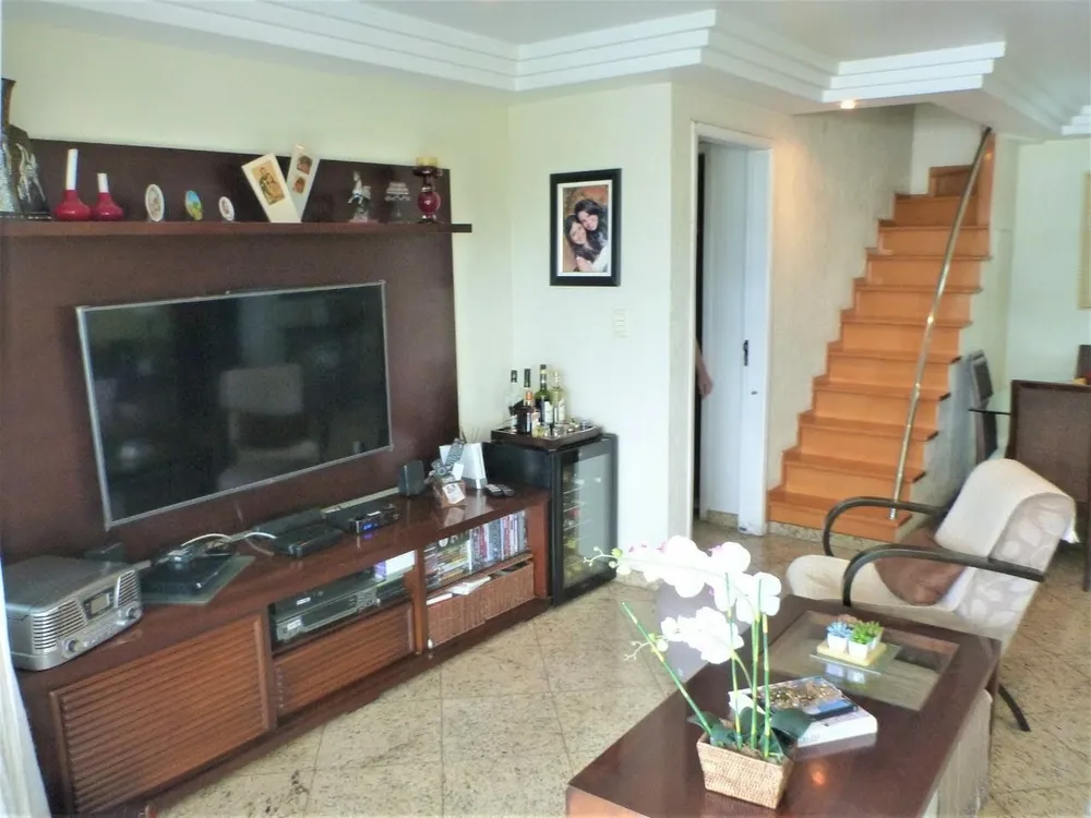 Cobertura, 4 quartos, 217 m² - Foto 2