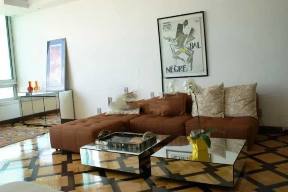 Apartamento, 4 quartos, 205 m² - Foto 2